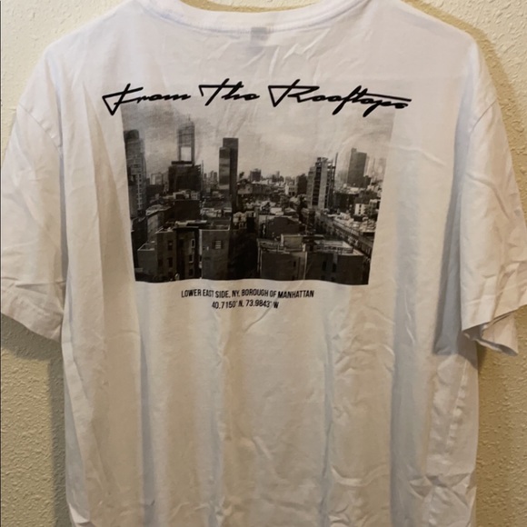 H&M Graphic T-Shirt - Picture 3 of 3